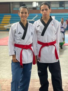 PAREJA PONSAE